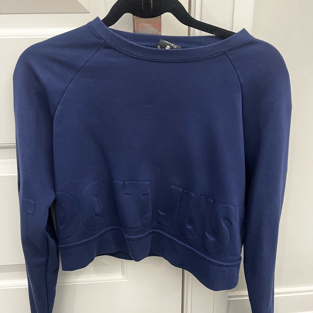 Nike Cropped Sweater